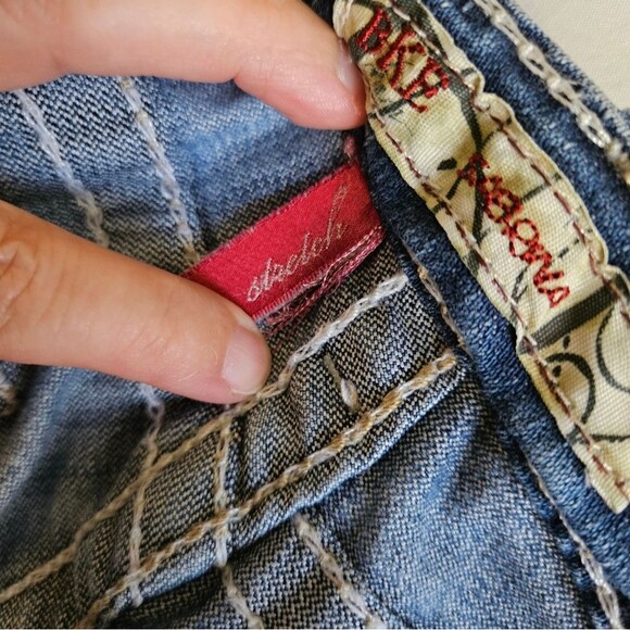 BKE Jeans Womens 28 x 29.5 (30x29) Sabrina Low Rise Boot Stretch Distressed GUC - Picture 2 of 10